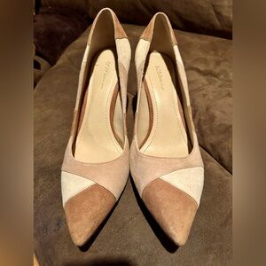 BCBGeneration
Woman’s Heels 
Size 8